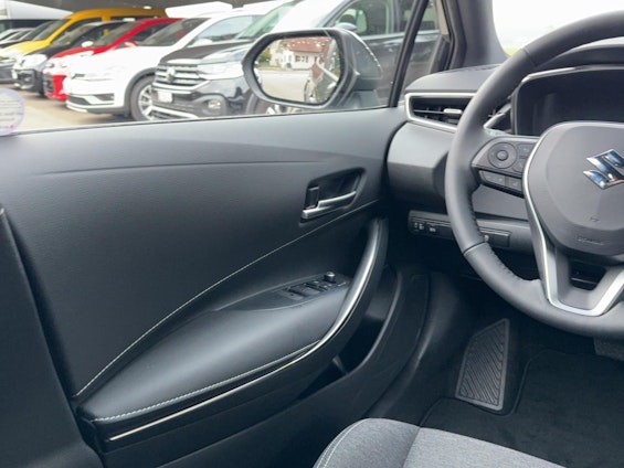 Vehicle image 12 Vehicle image 12