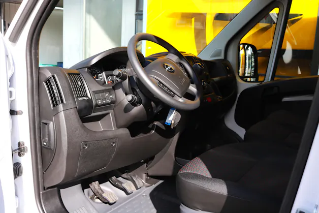 Opel Movano Kaw. 3.5 t  L2 H2 2.2 TD 140