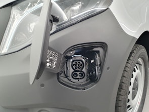Vehicle image MERCEDES-BENZ eVito 112 Kaw. L 60 kWh