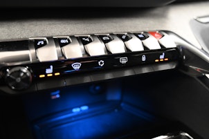 Vehicle image PEUGEOT 3008 1.2 PureTech GT