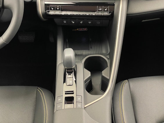 Vehicle image 13 Vehicle image 13