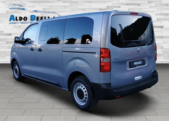 Vehicle image 7 Vehicle image 7