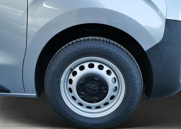 Vehicle image 15 Vehicle image 15