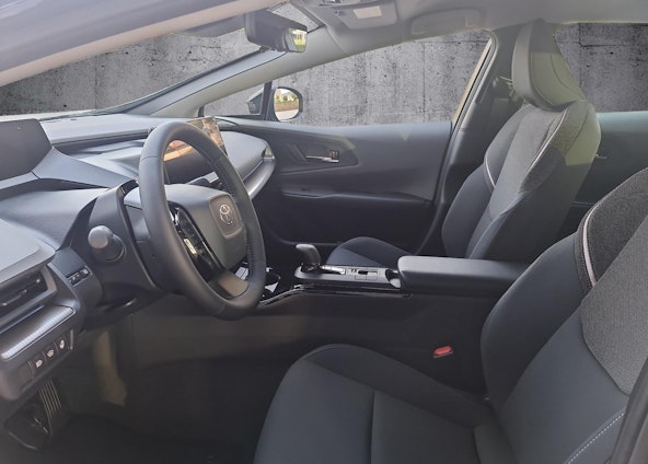 Vehicle image 17 Vehicle image 17