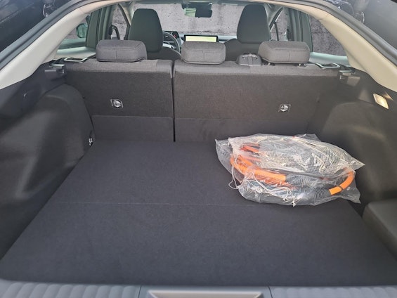 Vehicle image 9 Vehicle image 9