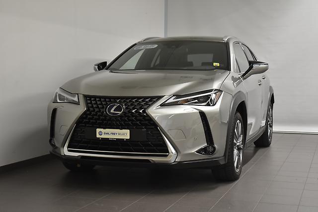 LEXUS UX 300e Comfort: Jetzt Probefahrt buchen!