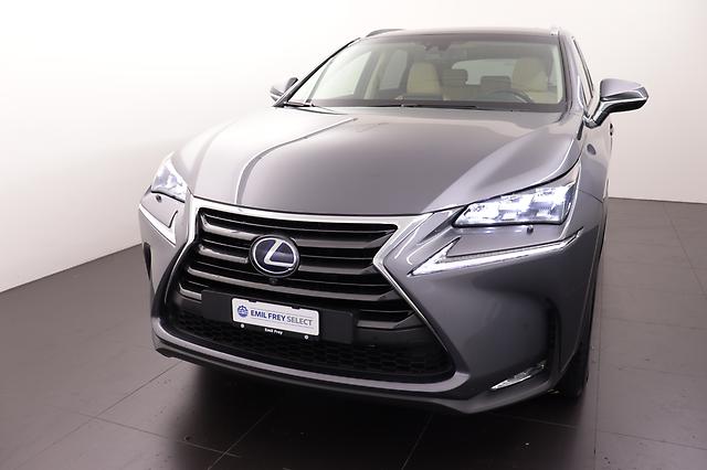 LEXUS NX 300h Excellence: Jetzt Probefahrt buchen!