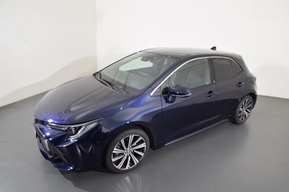 TOYOTA Corolla 2.0 HSD Trend 3