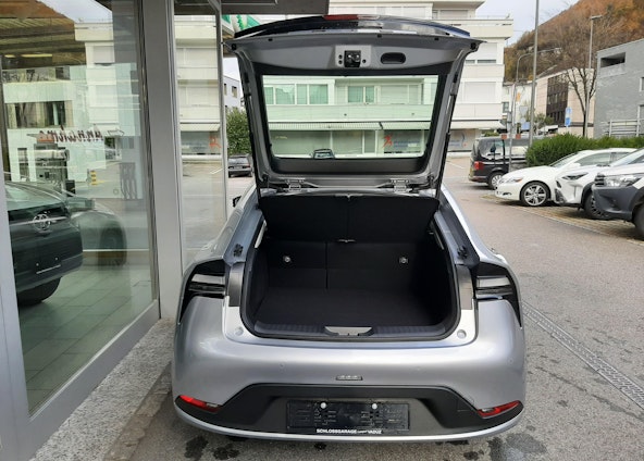 Vehicle image 5 Vehicle image 5