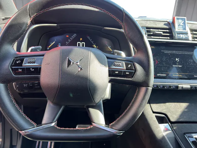 DS Automobiles 7 Crossback 1.6 PureTech 225 Performance Line