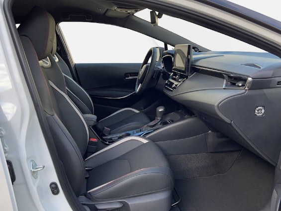 Vehicle image 31