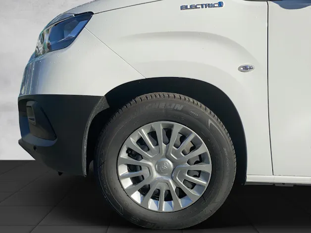 Toyota PROACE CITY Van L1 50KWh Active