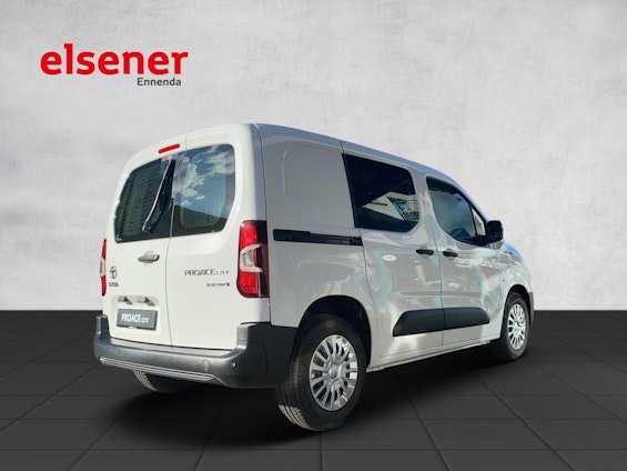 Vehicle image 4 Vehicle image 4