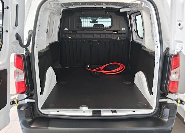 Vehicle image 7 Vehicle image 7