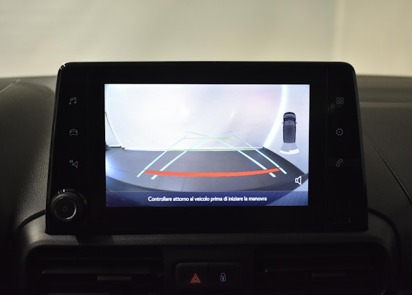 Vehicle image 10 Vehicle image 10