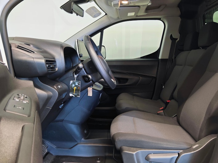 Vehicle image TOYOTA PROACE CITY