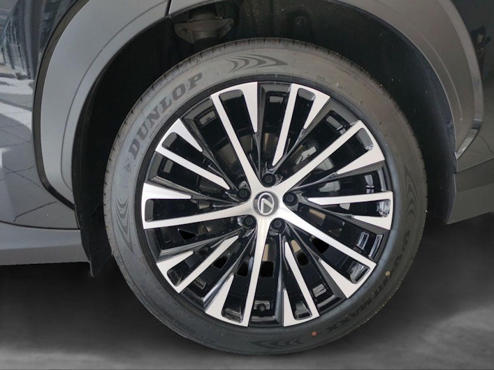 Vehicle image LEXUS RZ