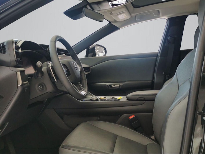 Vehicle image LEXUS RZ