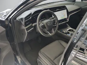 Lexus RZ 450e Comfort