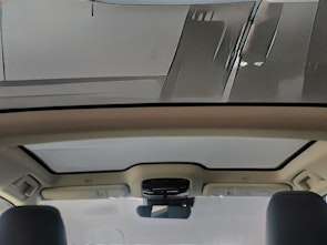 Vehicle image LEXUS RZ 450e Comfort