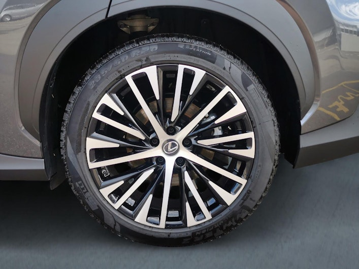 Vehicle image LEXUS RZ