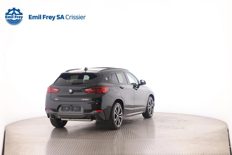 Vehicle image BMW X2