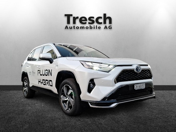 First vehicle image First vehicle image