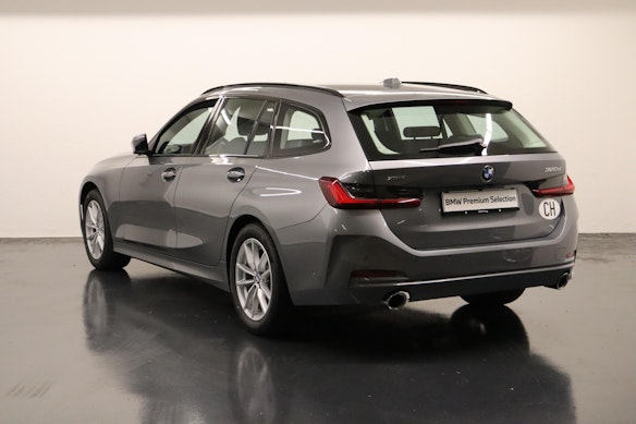 BMW 320d xDrive Touring 2