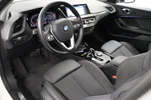 Vehicle image BMW 120d xDrive