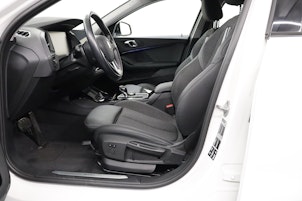 Vehicle image BMW 120d xDrive