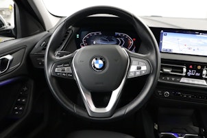 Vehicle image BMW 120d xDrive