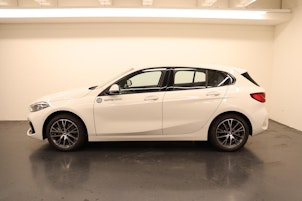 Vehicle image BMW 120d xDrive