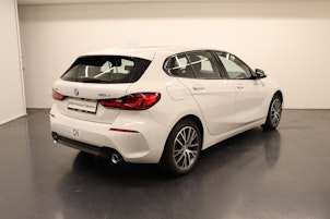 Vehicle image BMW 120d xDrive