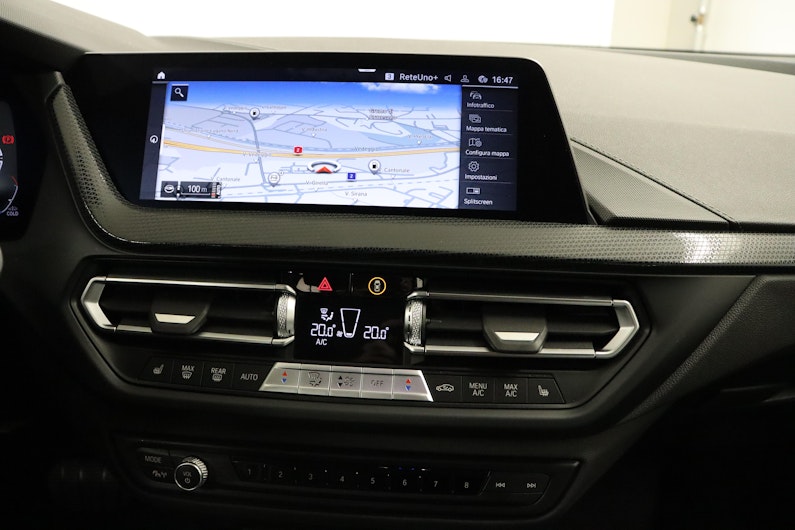 Vehicle image BMW 1 SERIES