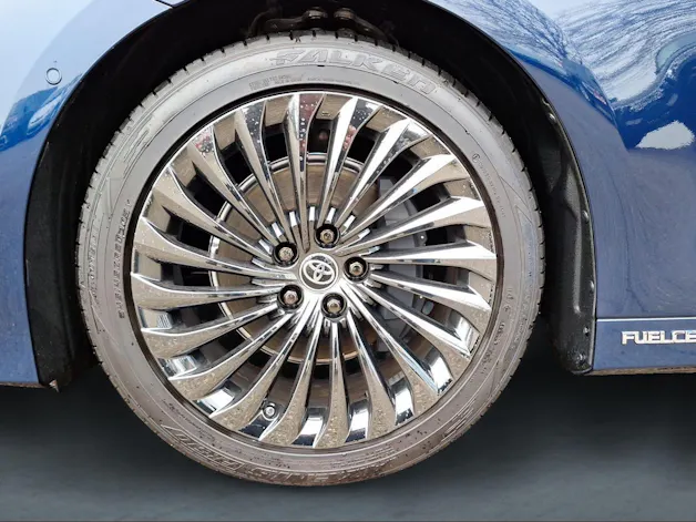 Toyota Mirai Fuel Cell Platinum