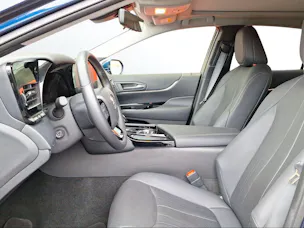 Toyota Mirai Fuel Cell Platinum
