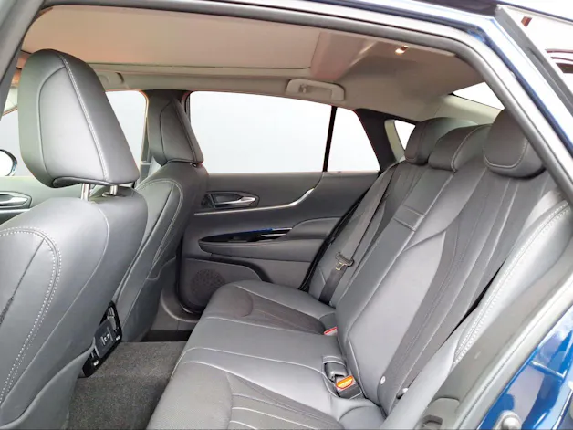 Toyota Mirai Fuel Cell Platinum