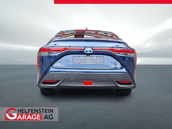 Vehicle image 3 Vehicle image 3