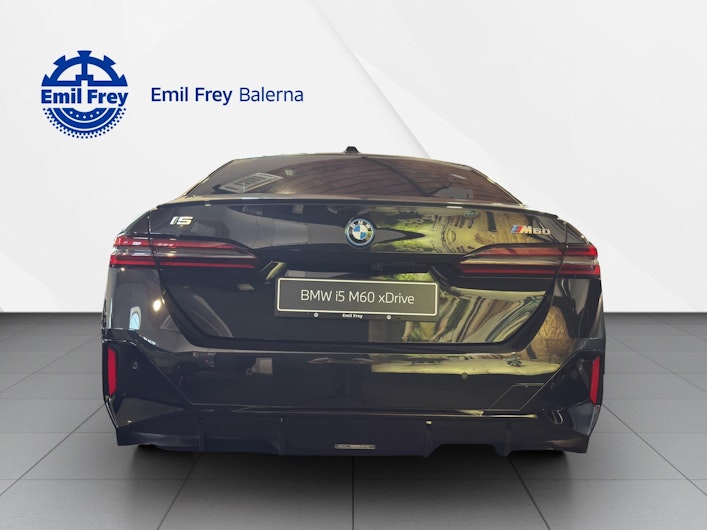 Vehicle image BMW i5