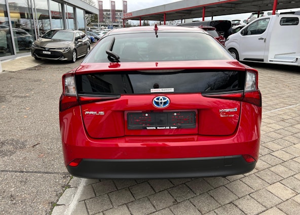 Vehicle image 17 Vehicle image 17