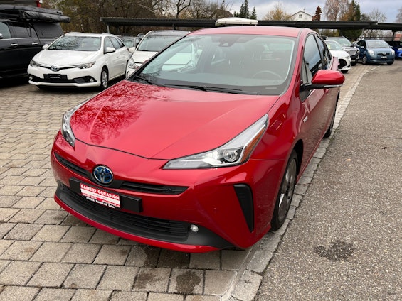 First vehicle image First vehicle image