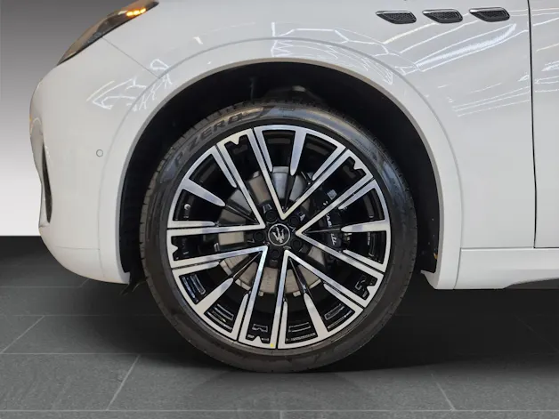 Maserati Grecale 2.0 Hybrid Modena