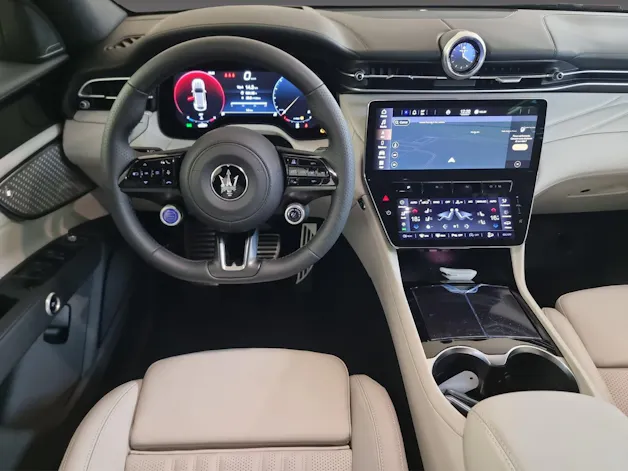 Maserati Grecale 2.0 Hybrid Modena