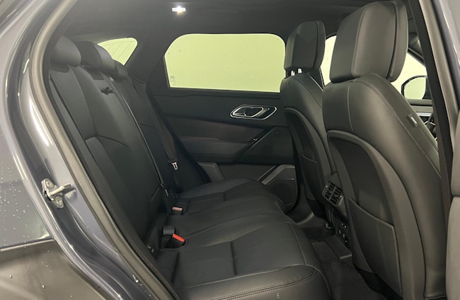 Vehicle image 4 Vehicle image 4