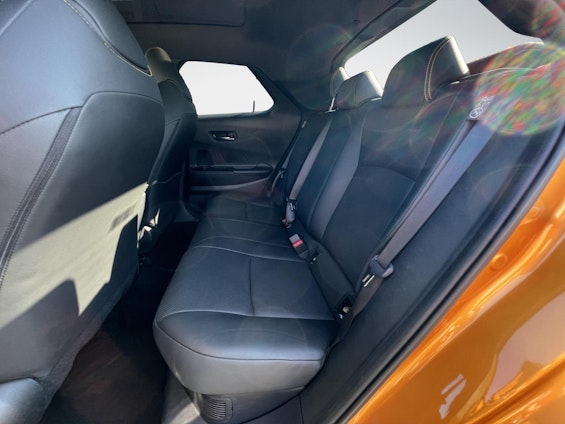 Vehicle image 14 Vehicle image 14