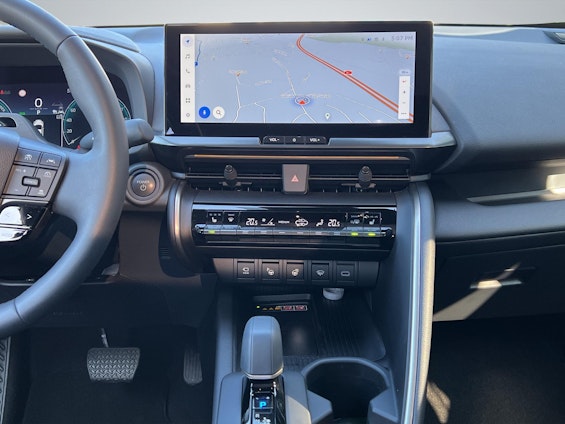 Vehicle image 12 Vehicle image 12