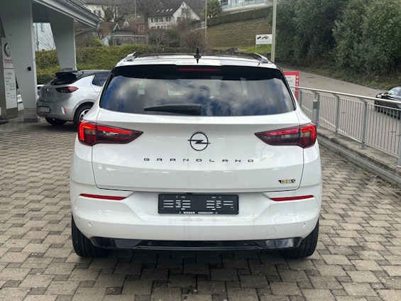 Vehicle image 2 Vehicle image 2