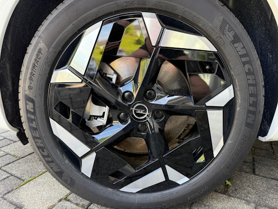 Vehicle image 6 Vehicle image 6