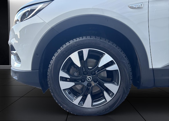 Vehicle image 9 Vehicle image 9