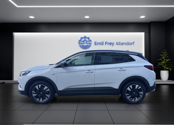 Vehicle image 2 Vehicle image 2